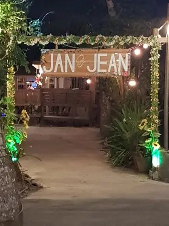 Jan & Jean Bar Garden Restaurant