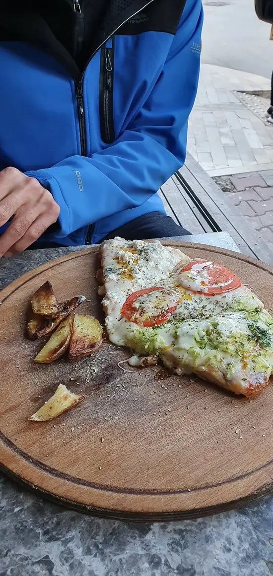 Pizza Argentina'nin yemek ve ambiyans fotoğrafları 44