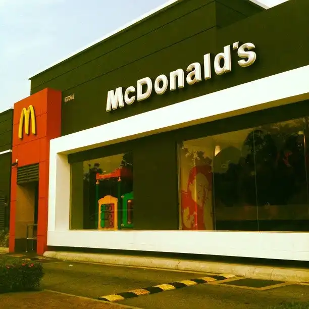 McDonald's & McCafé Food Photo 11