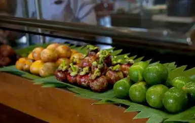 Gambar Makanan Bale Banjar Restaurant - Legian Beach Hotel 7