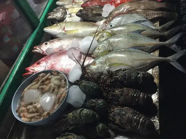 Gambar Makanan Sentra Kuliner Malam Labuan Bajo 4