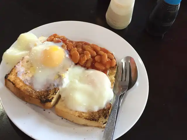 Nasi Lemak Dan Roti Bakar Arang Food Photo 16