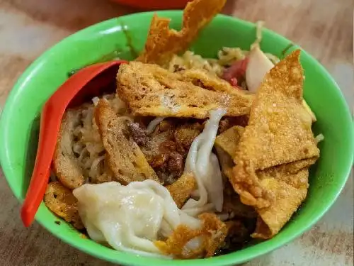 Bakmi Ayong 09, Pekan Binjai