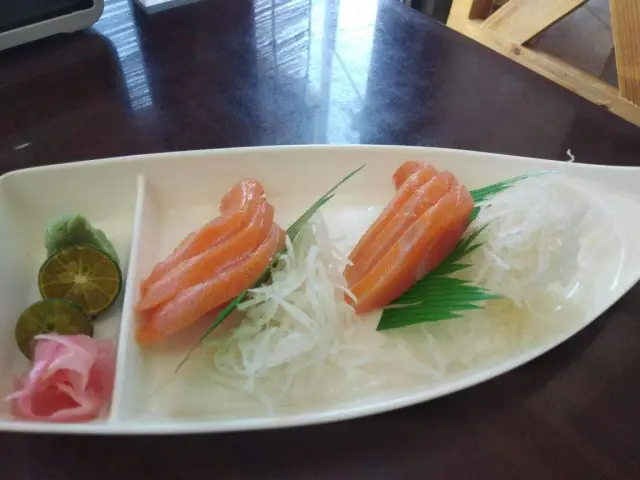 Makimoto Sushi Bar & Restaurant Food Photo 10