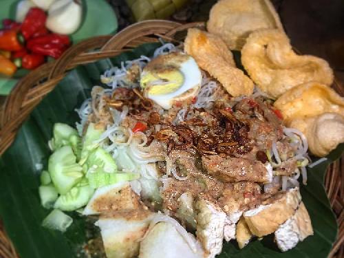 Ketoprak Jakarta Dan Gado Gado Bu Yuyun , Tukad Balian Terdekat ...