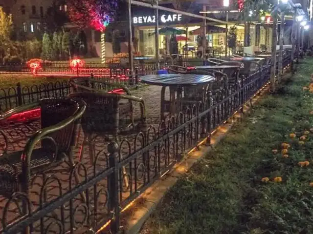 Beyaz Cafe'nin yemek ve ambiyans fotoğrafları 2