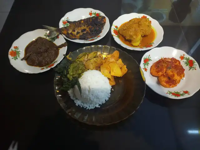 Gambar Makanan Nasi Kapau 3