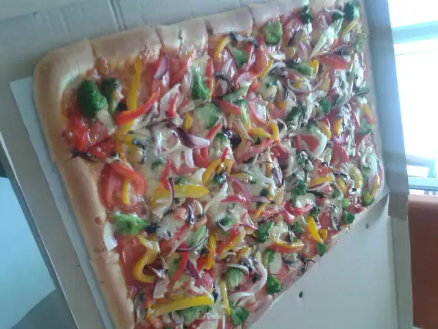 Gambar Makanan Henk's Pizza 11