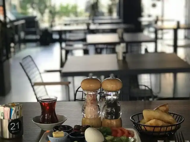 Kozzy Cafe'nin yemek ve ambiyans fotoğrafları 14