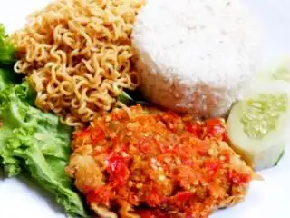 Indomie Goreng Wow, Cengkareng Timur