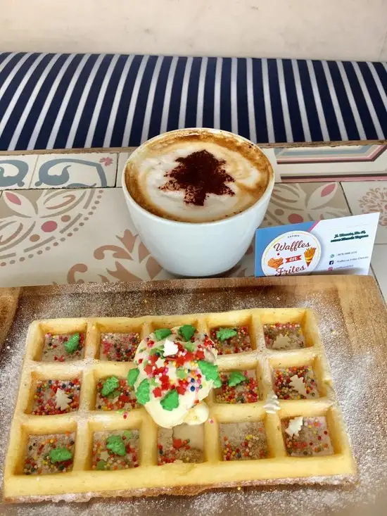 Gambar Makanan Waffles en Frites Uluwatu 6