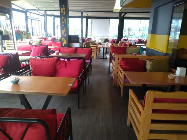 Terraje Plus Cafe Restaurant