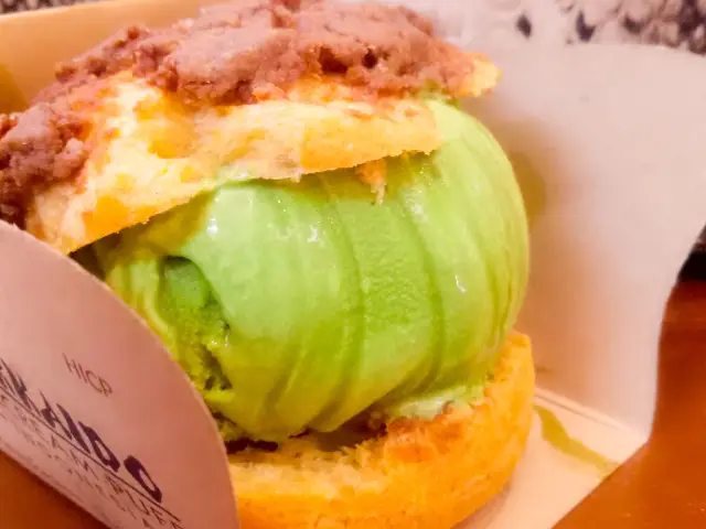 Gambar Makanan Hokkaido Icecream Puff 4