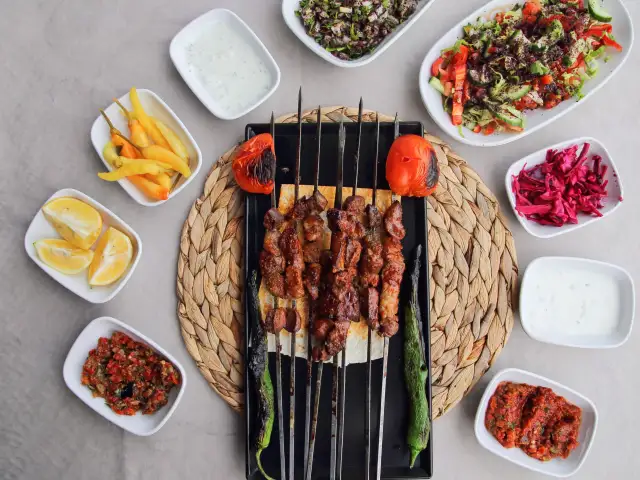 Harbi Tantuni Celal Usta'nın Yeri'nin yemek ve ambiyans fotoğrafları 1