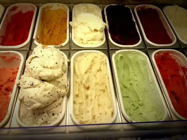 Meşhur Dondurmacı Ali Usta'nin yemek ve ambiyans fotoğrafları 76