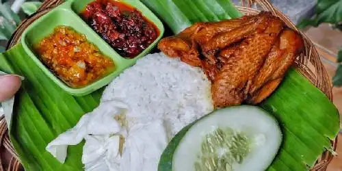 Ayam Goreng Bacem Bu Rini, Gedongkuning