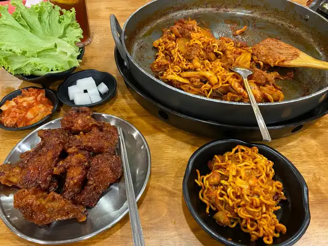 Mr. Dakgalbi Food Photo 7