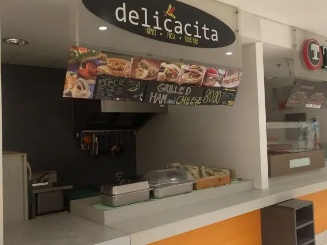 Delicacita Food Photo 4