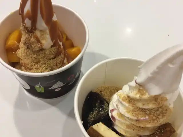 Red Mango Food Photo 10