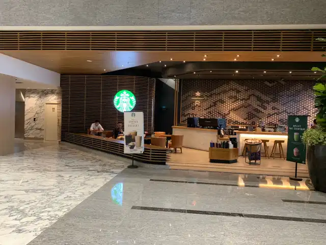 Gambar Makanan Starbucks Reserve Menara Astra 4