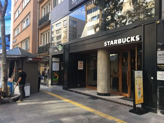 Starbucks Reserve'nin yemek ve ambiyans fotoğrafları 6