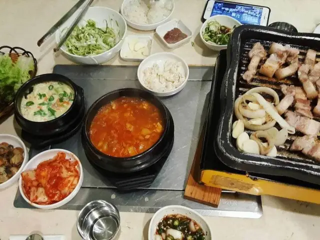 Hong's Family Restaurant Food Photo 5