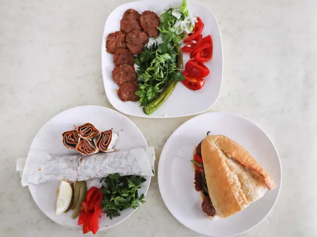 Fatih Usta Köfte'nin yemek ve ambiyans fotoğrafları 1