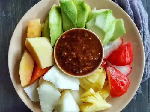 Rujak Buah,Potongan Buah Segar,Sahabat, Matraman Dalam 1 Rt 006 No13