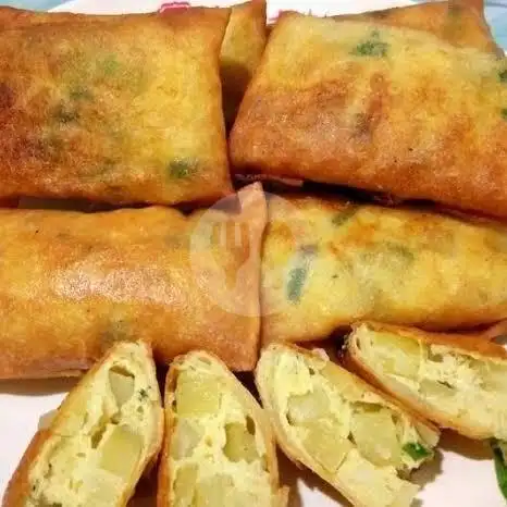 Gambar Makanan Martabak Telur Mini & Piscok + Sosis Lumer Felzhu, Tebet 17