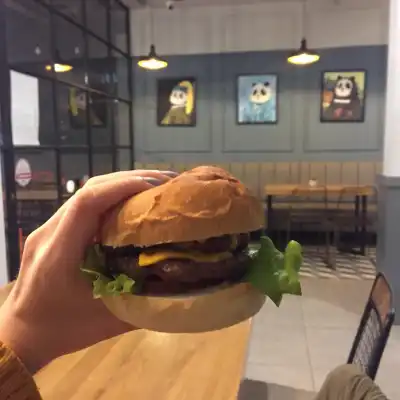 Pandastic Burger & Coffee