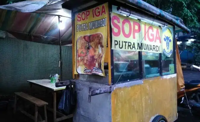 Sop Iga Putra Muwardi