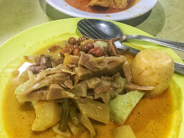 Gambar Makanan Nasi Lontong Sayur P. Siantar 2