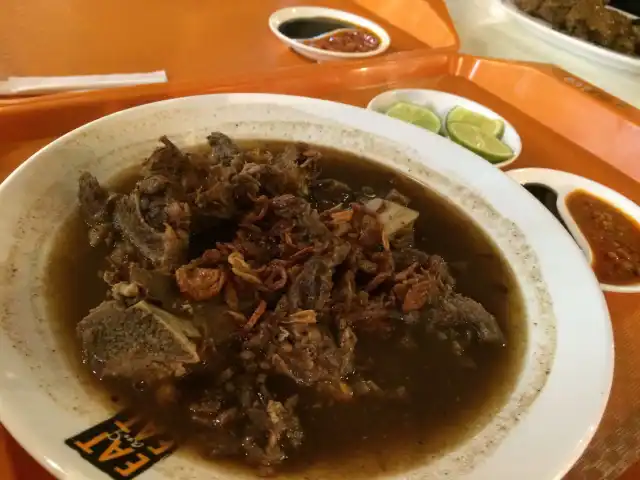 Gambar Makanan Sop Konro Karebosi 4