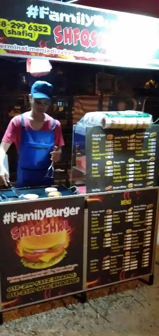 Family Burger Food Photo 2
