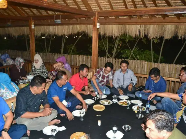 Gambar Makanan Bale Seafood Lombok 16