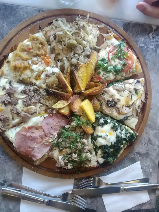 Pizza Argentina'nin yemek ve ambiyans fotoğrafları 43