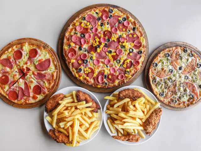 Napoli Pizza'nin yemek ve ambiyans fotoğrafları 1