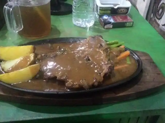 Gambar Makanan Bentuman Steak 11