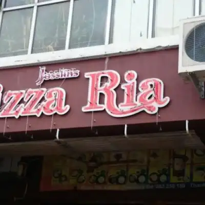 Josslin's Pizza Ria