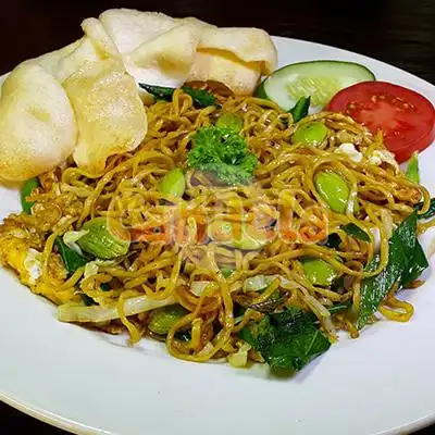 Gambar Makanan Nasi Goreng dan Ayam Bakar Umi, Masjid Nurul Kamal 3