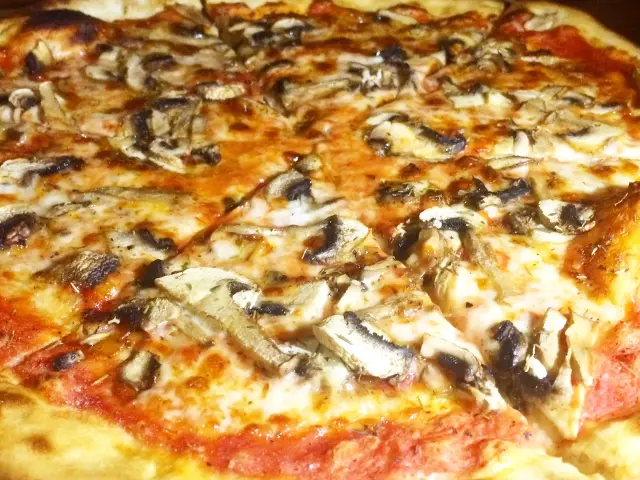 Gambar Makanan Pizza Barboni 2