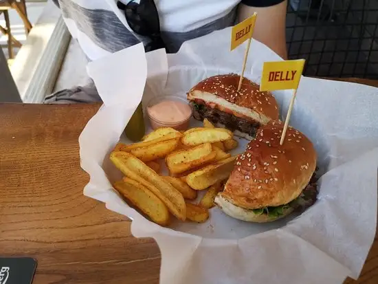 Delly Burger'nin yemek ve ambiyans fotoğrafları 11