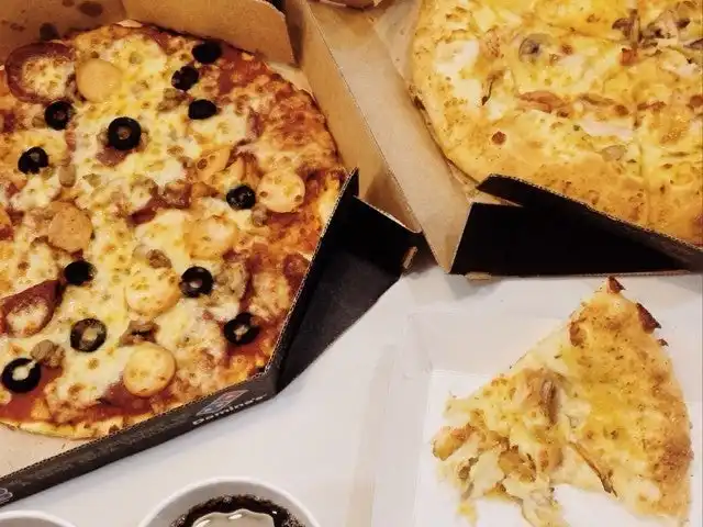 Domino's Pizza Food Photo 4