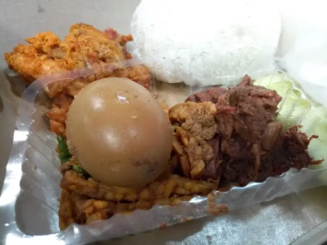 Gambar Makanan AyamGorengNy.Suharti 5