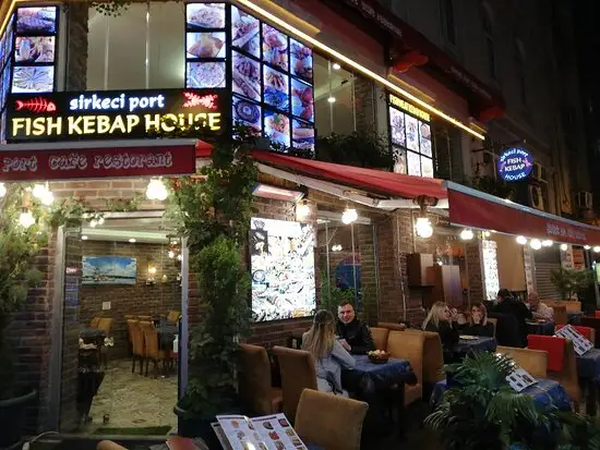 Sirkeci Port Cafe Restaurant'nin yemek ve ambiyans fotoğrafları 1