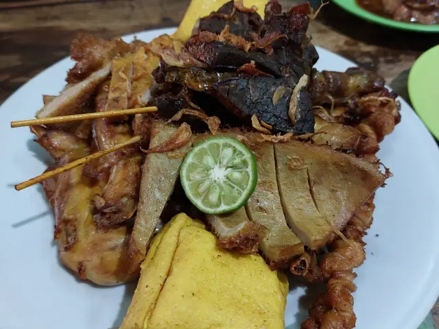 Gambar Makanan Nasi Uduk Kebon Kacang Zainal Fanani 4