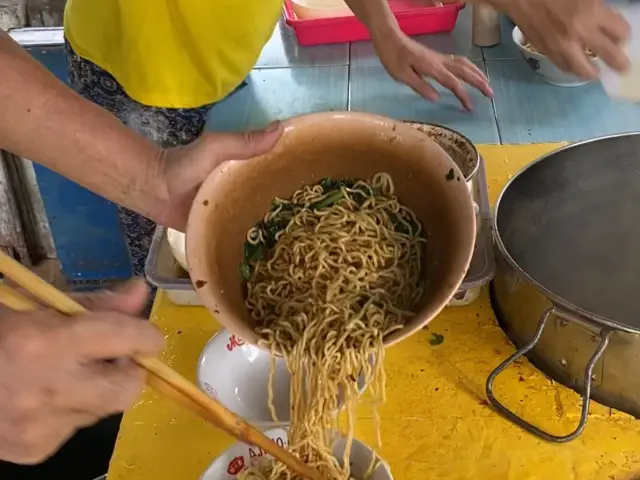 Gambar Makanan Mie Ayam Bangka Angit 8