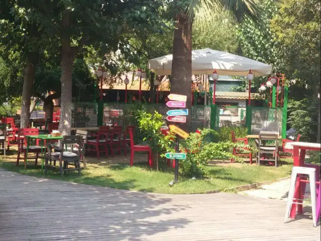 Alin's Bornova'nin yemek ve ambiyans fotoğrafları 2