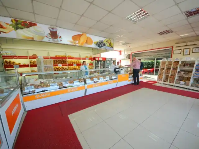 Halk Ekmek Fabrika Satış Mağazası'nin yemek ve ambiyans fotoğrafları 9