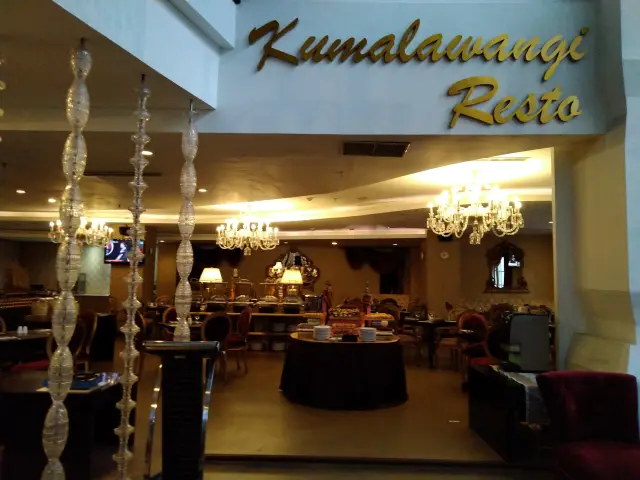 Gambar Makanan Kumalawangi - Royal Amaroossa Hotel 6